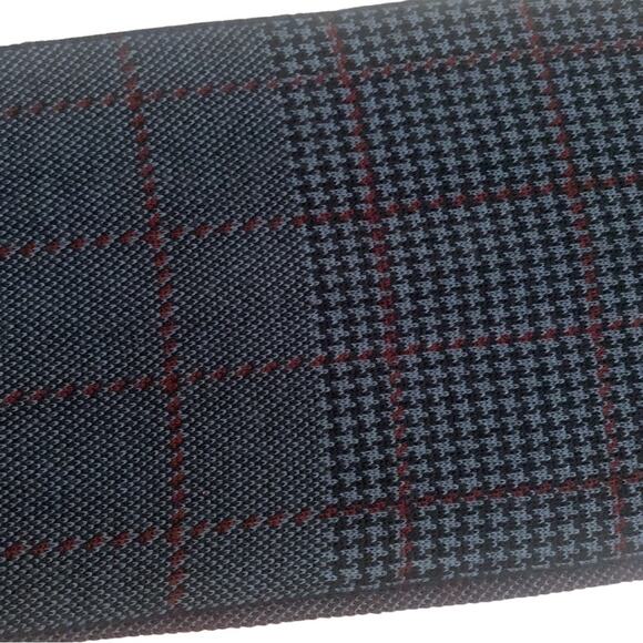 Pierre Cardin Chevron Houndstooth Plaid Scarf Black Gray Burgundy Checkered - Picture 2 of 8